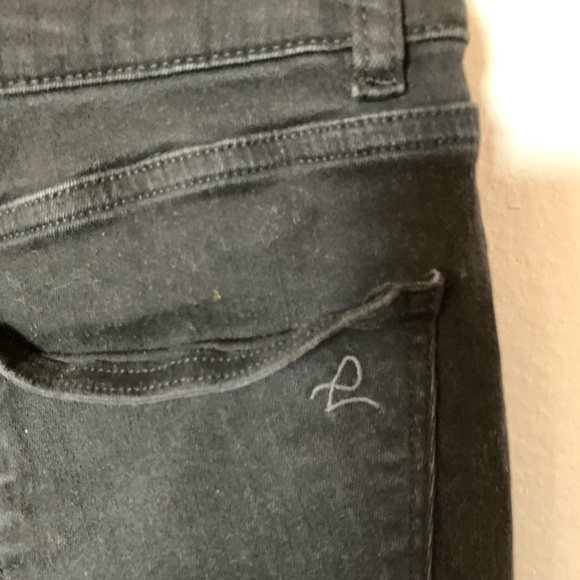 DL1961 Farrow Cropped High Rise Skinny Jeans in Black Size 27 with Ripped Hem - Picture 7 of 11